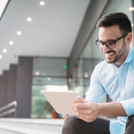 Qu'est-ce que KYC, KYB et AML ?