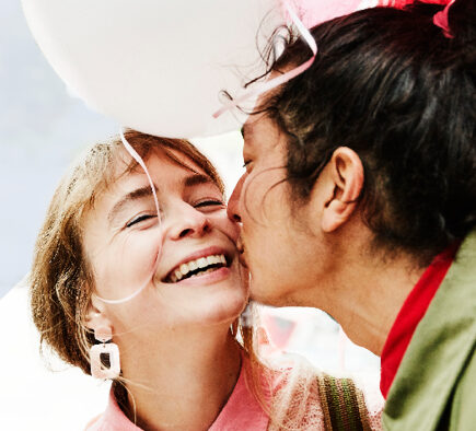 Balayez vers la droite sur l'audience parfaite pour la Saint-Valentin