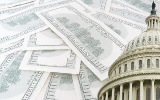 La résolution budgétaire de la Chambre des représentants américaine menace les programmes d'infrastructures sociales, mettant le bien-être des familles en danger