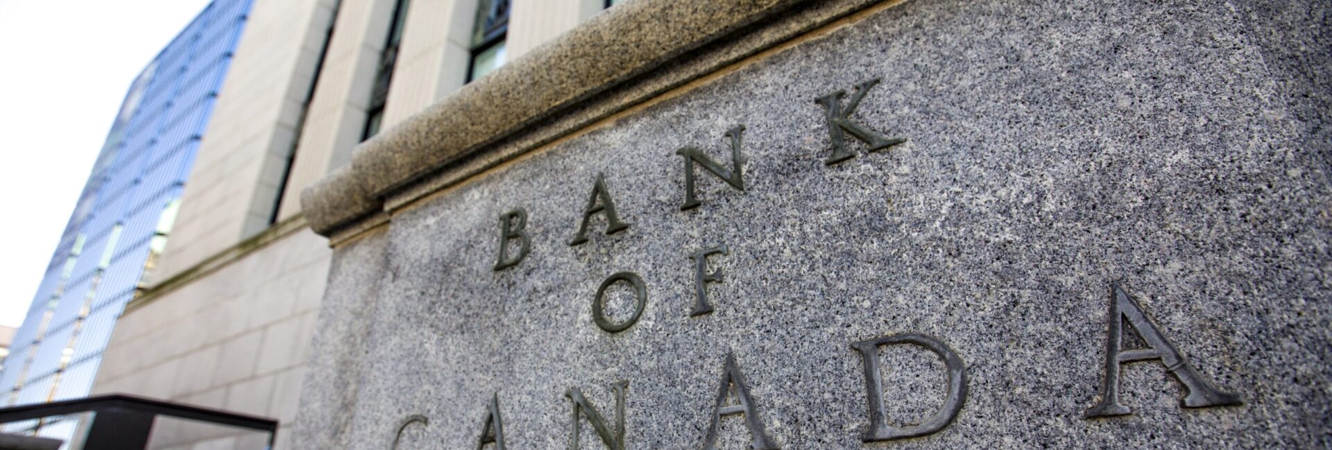 La Banque du Canada détient à nouveau le taux d'intérêt au milieu de la volatilité économique