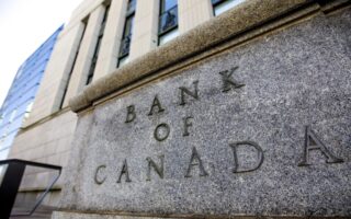 La Banque du Canada détient à nouveau le taux d'intérêt au milieu de la volatilité économique