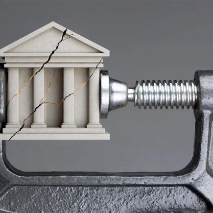 Stress et tensions des IFNB envers les banques